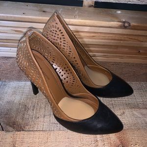 BCBG Generation Heels Black Tan Womans 8.5b 8.5